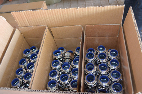 金屬軟管接頭包裝.jpg 金屬軟管接頭包裝.jpg